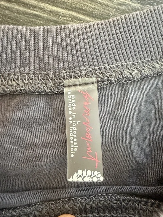 Free People Movement Hot Shot Logo Crossover Set - Picture 8 of 10